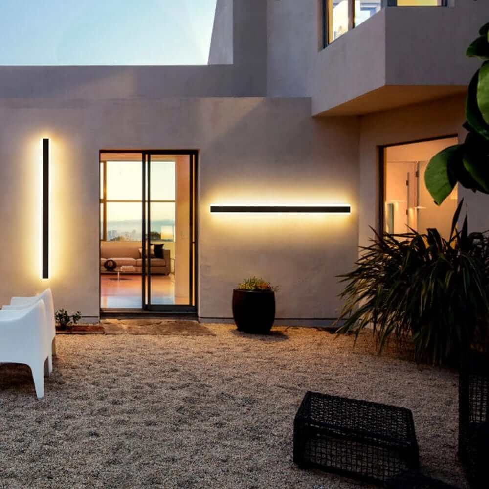 LED Væglampe i Stribet Design | Moderne Indendørs Belysning