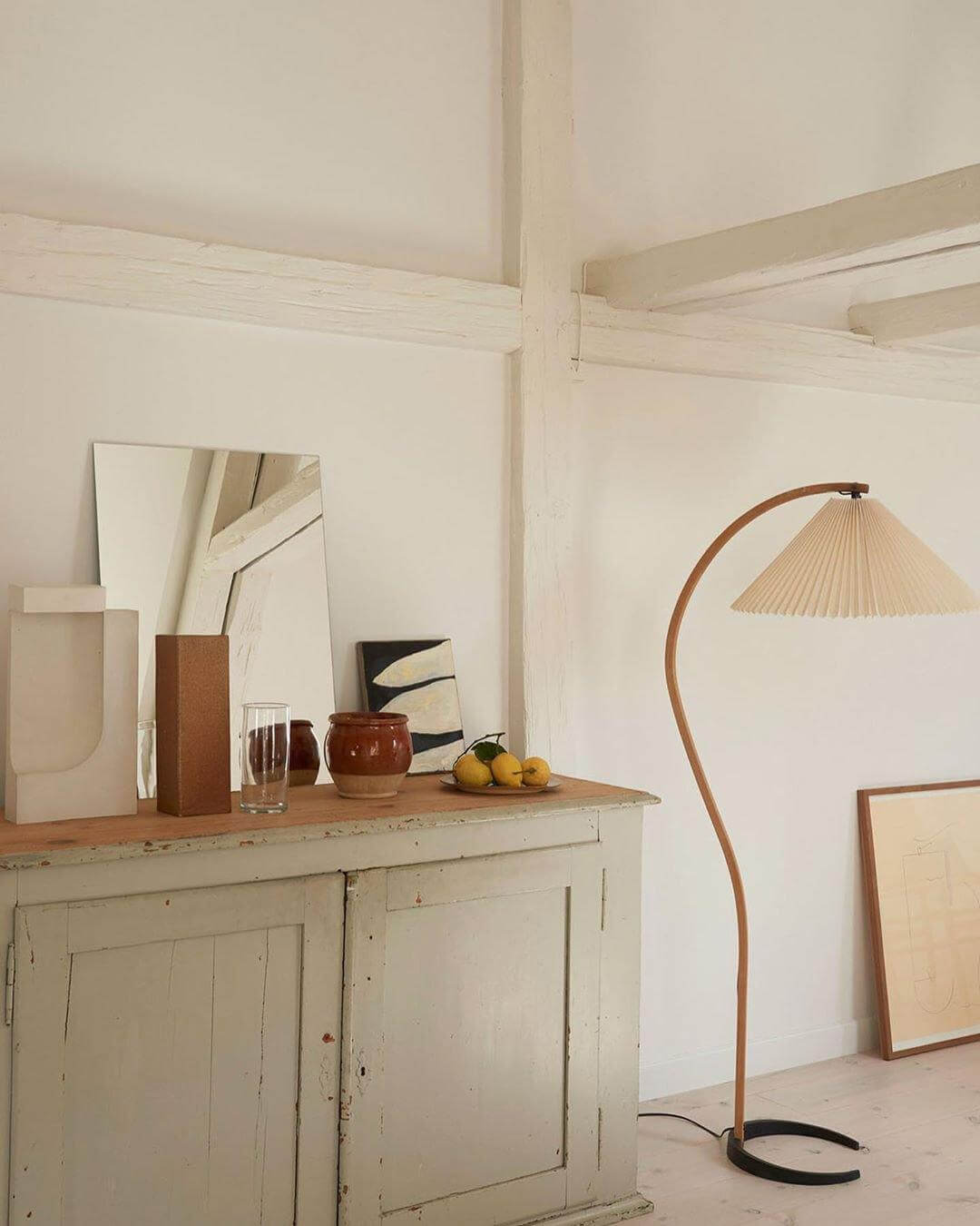 Designer Gulvlampe i Træ & Metal