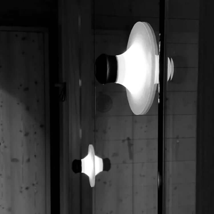 Genopladelig LED Sugekop Lampe