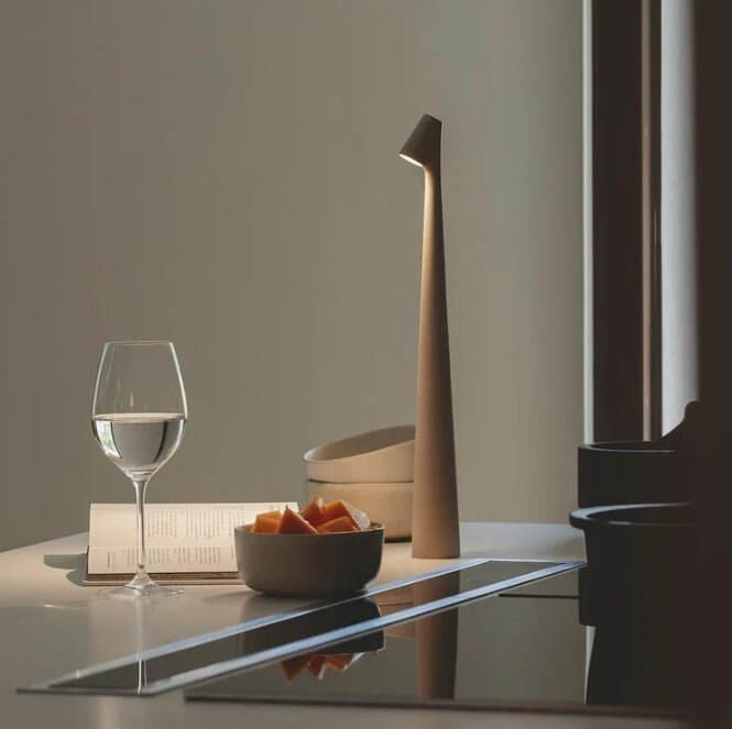 Bærbar LED Bordlampe i Aluminium - 35/45cm