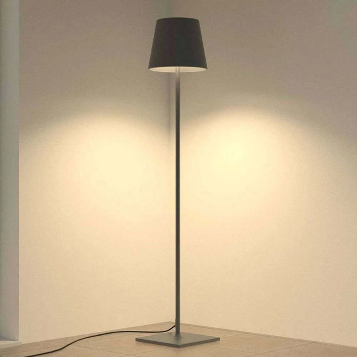 Genopladelig LED Gulvlampe