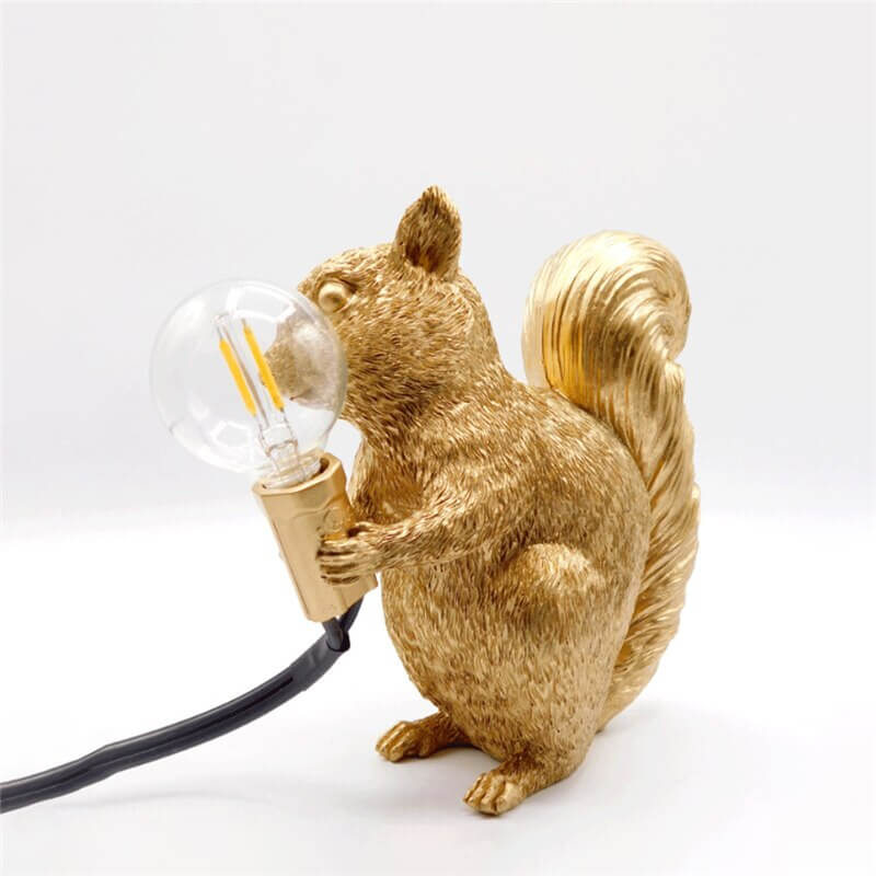 Sød Egern Bordlampe - Nordisk Design