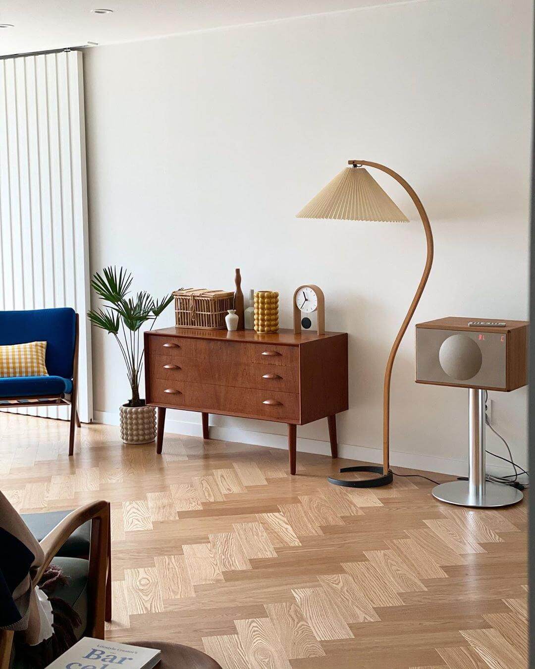 Designer Gulvlampe i Træ & Metal