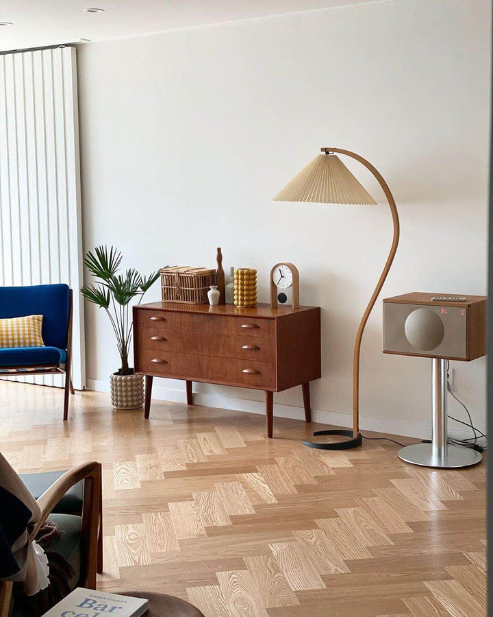 Designer Gulvlampe i Træ & Metal