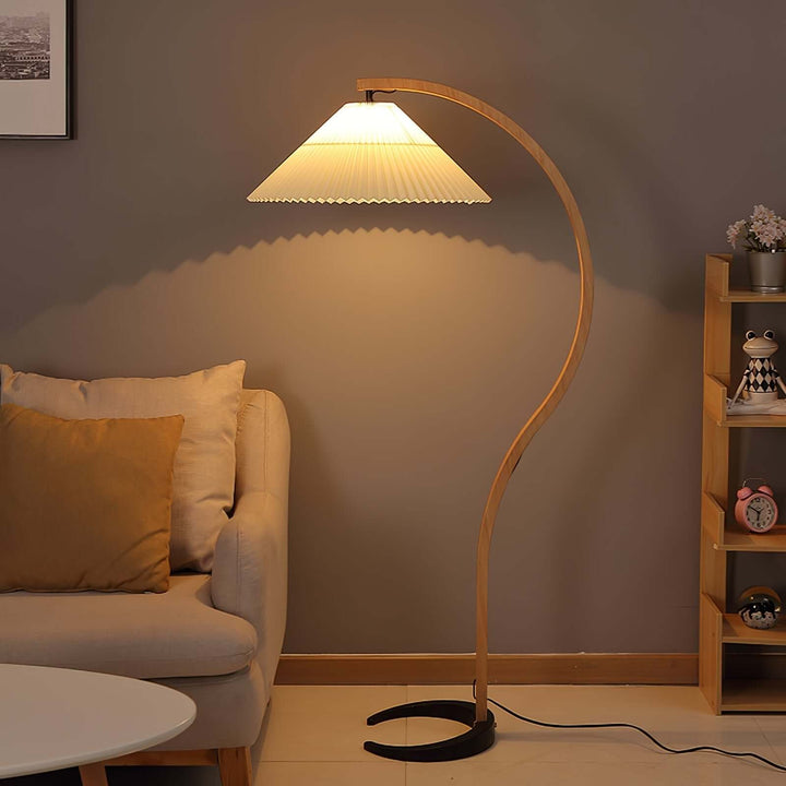 Designer Gulvlampe i Træ & Metal
