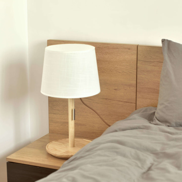 Nordisk Valnøddelampe med Stofskærm - 49cm