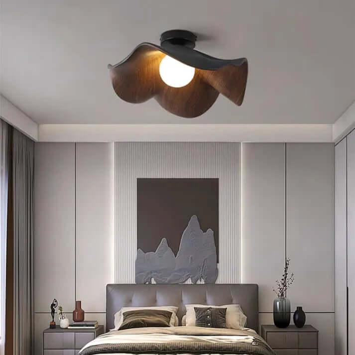 Lotus Loftslampe i Harpiks og Træ
