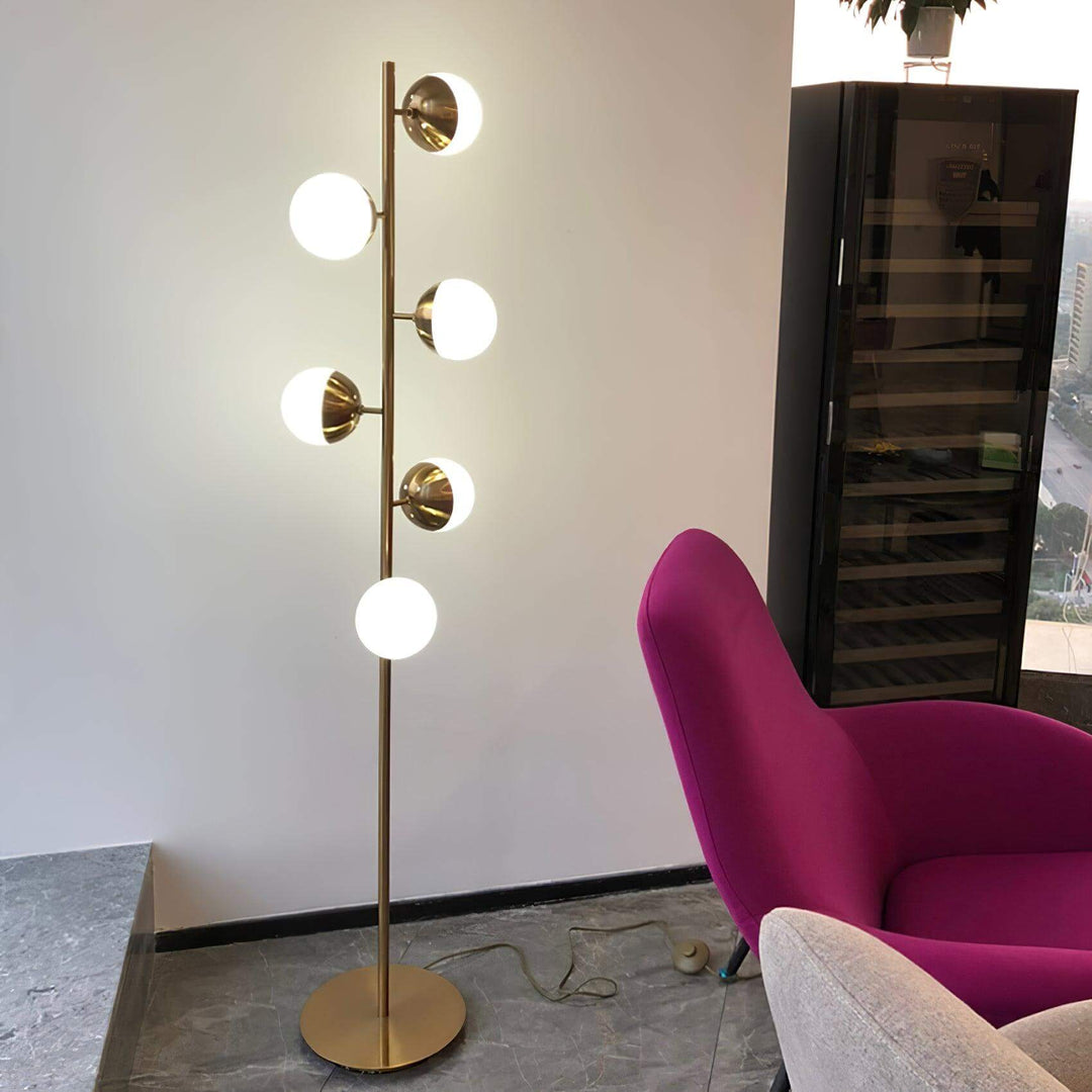 Moderne LED Trælampe med Glaskugler