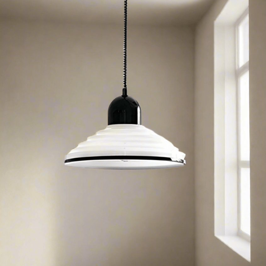 Cremefarvet Glas Pendellampe - Elegant Design