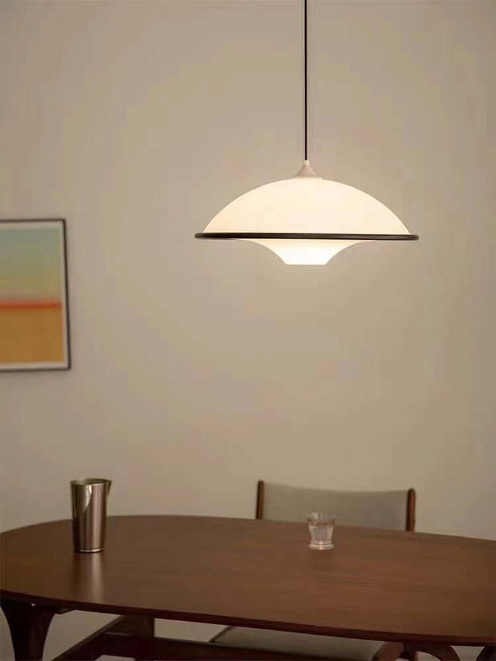 Moderne UFO Pendellampe i Akryl & Metal - Ø45cm