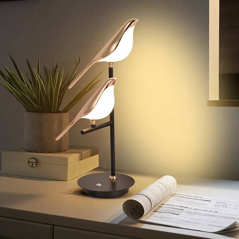 Elegant LED Bordlampe - Stilfuld Belysning