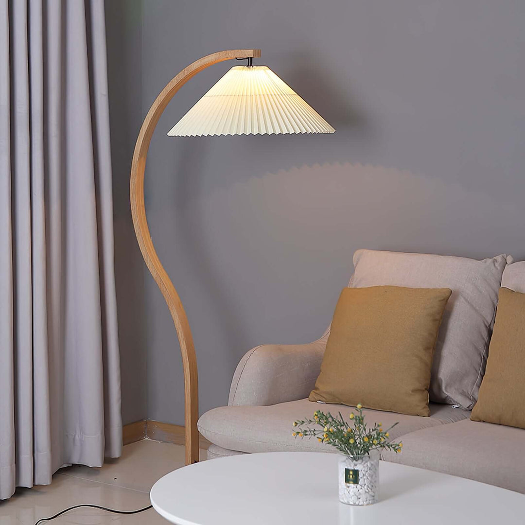 Designer Gulvlampe i Træ & Metal