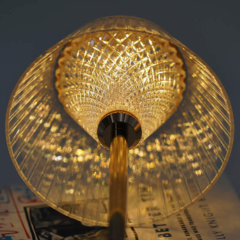 Ledningsfri krystalmetal bordlampe
