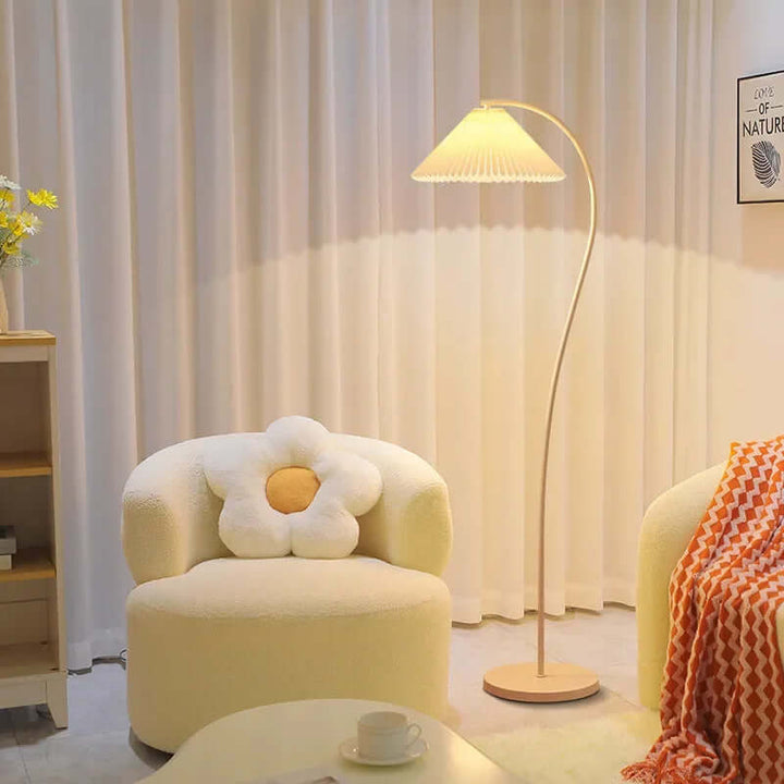 Justerbar LED-gulvlampe i stof med plisseret design