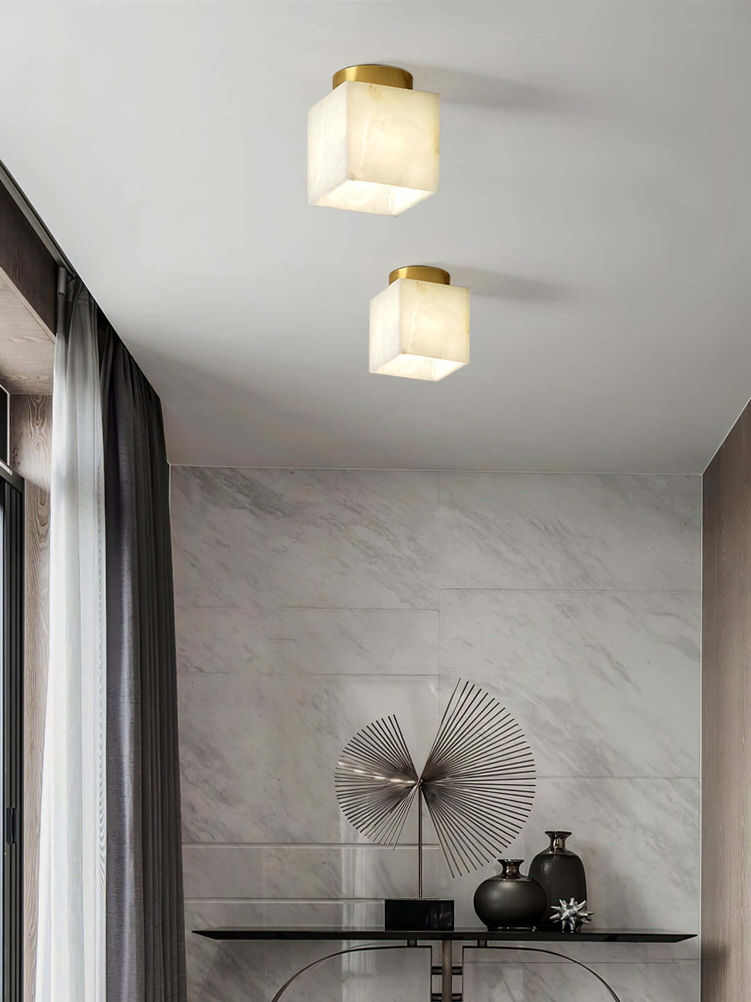 Elegant Alabast Loftslampe - 15cm