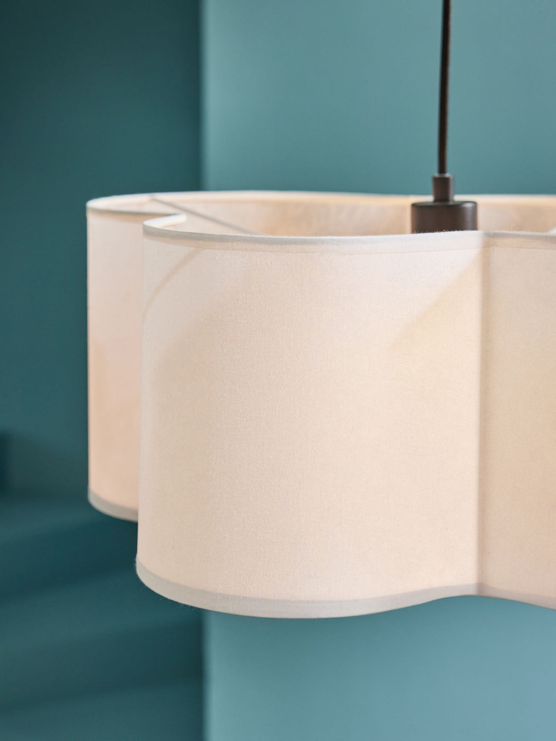 Witte Cloud Plafond Ø41 - Elegant og Farverig Loftlampe
