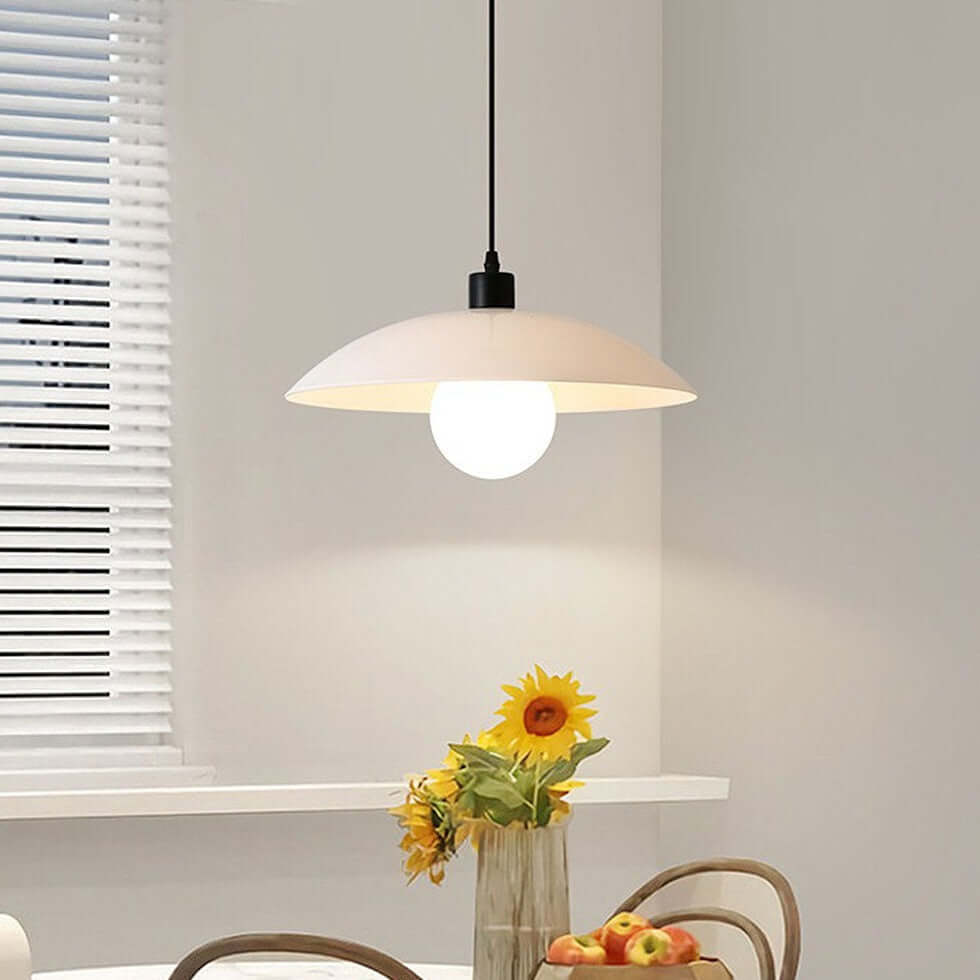 Elegant Pendellampe i Hvidt Glas - Minimalistisk Design