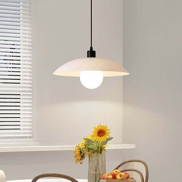 Elegant Pendellampe i Hvidt Glas - Minimalistisk Design