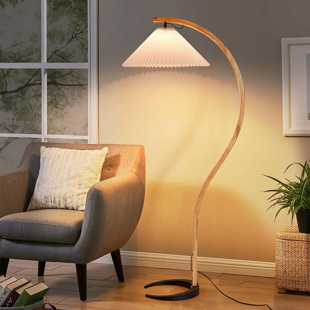 Designer Gulvlampe i Træ & Metal