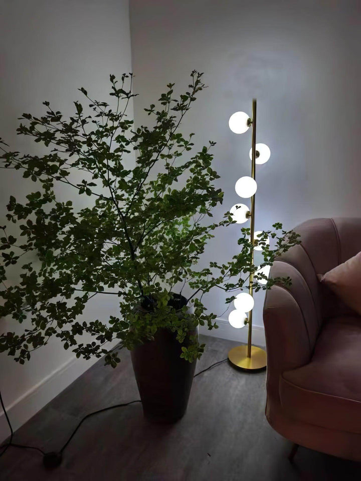 Moderne LED Trælampe med Glaskugler