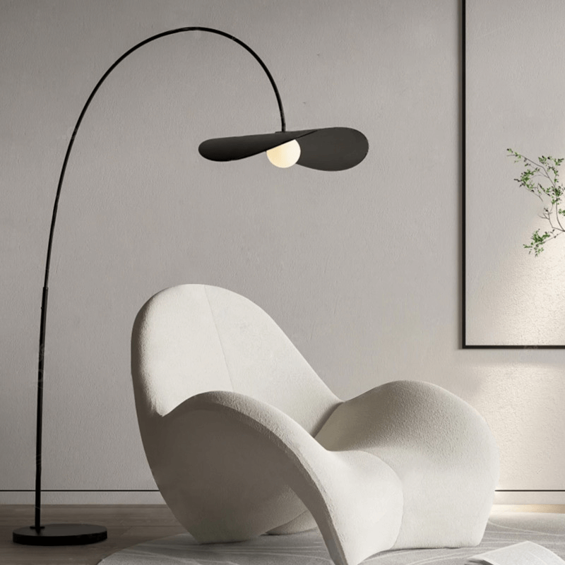 Elegant LED Gulvlampe med Justerbar Højde