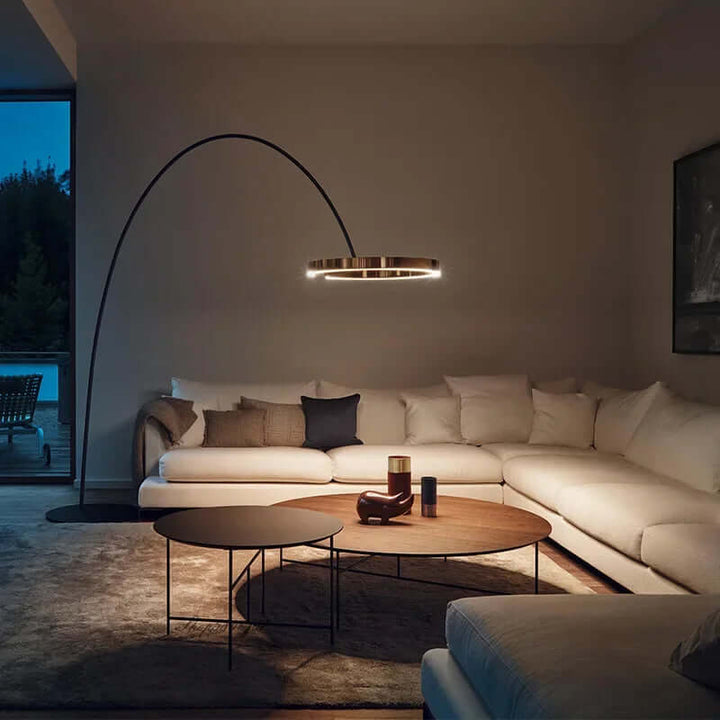 Elegant LED Gulvlampe - Skandinavisk Design