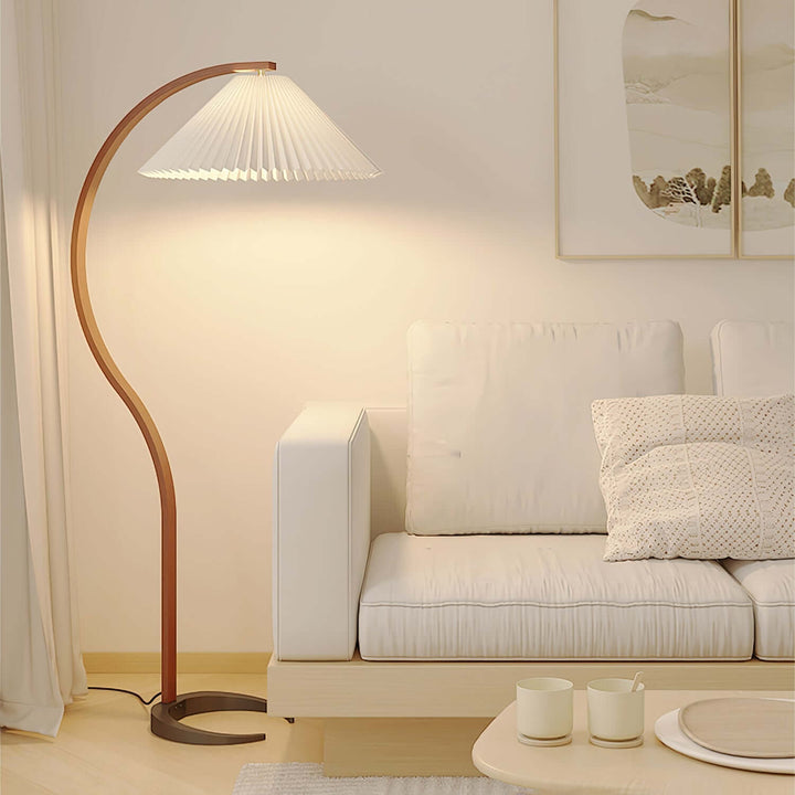 Designer Gulvlampe i Træ & Metal
