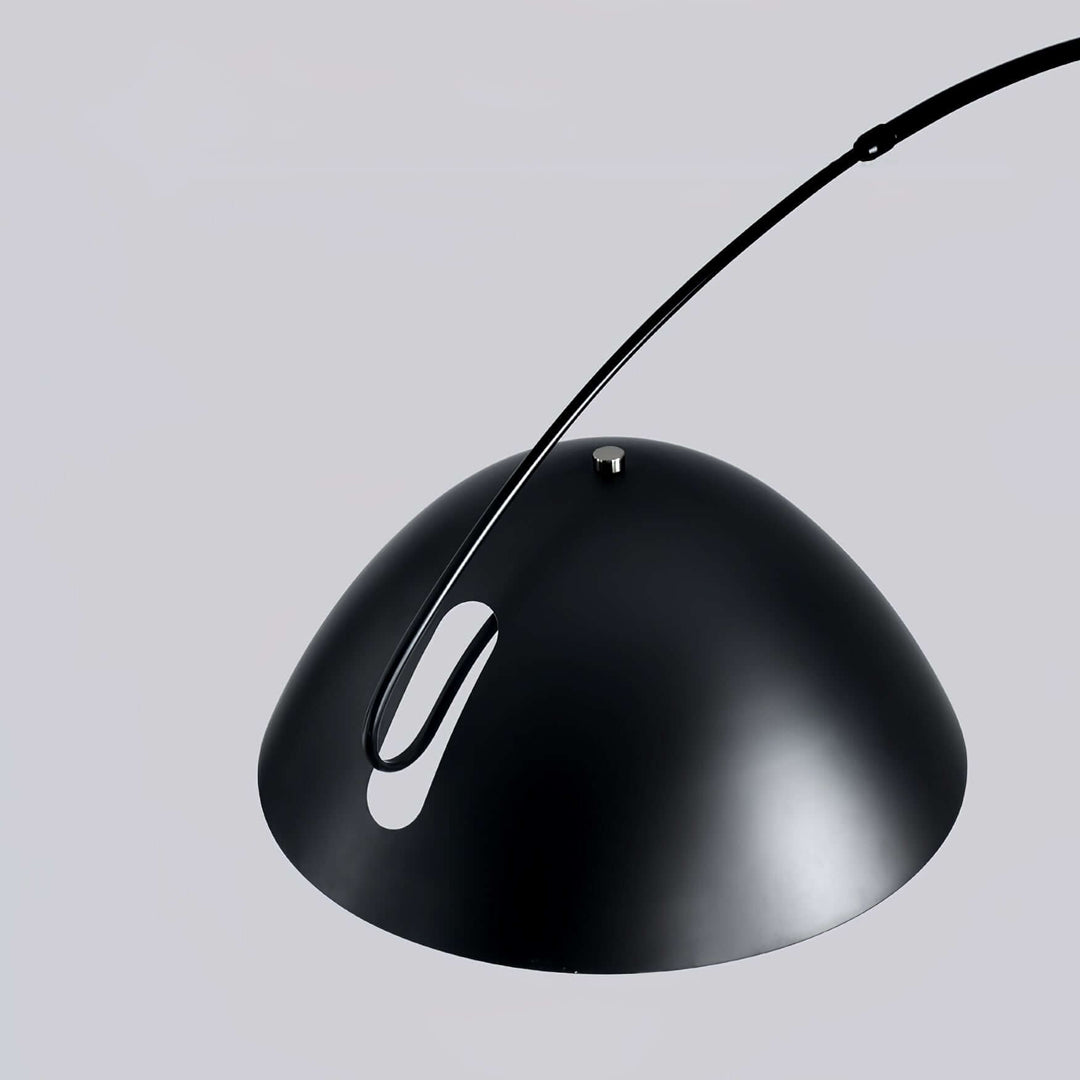 Justerbar bue gulvlampe i metal
