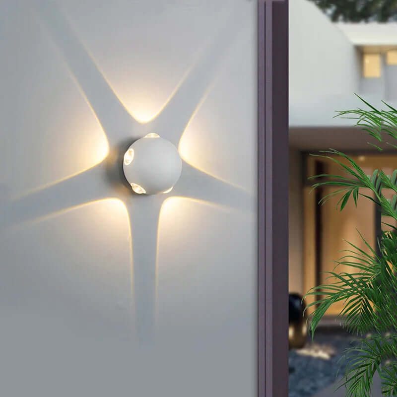 Elegant Sfærisk LED Væglampe i Aluminium