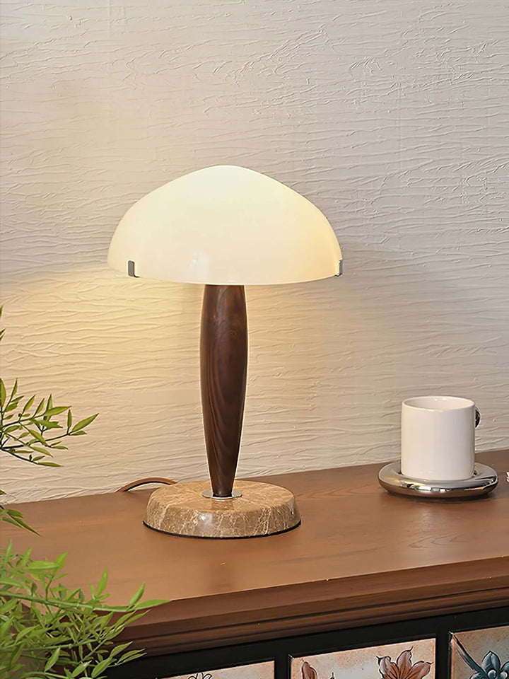 Elegant Bordlampe i Valnød & Marmor