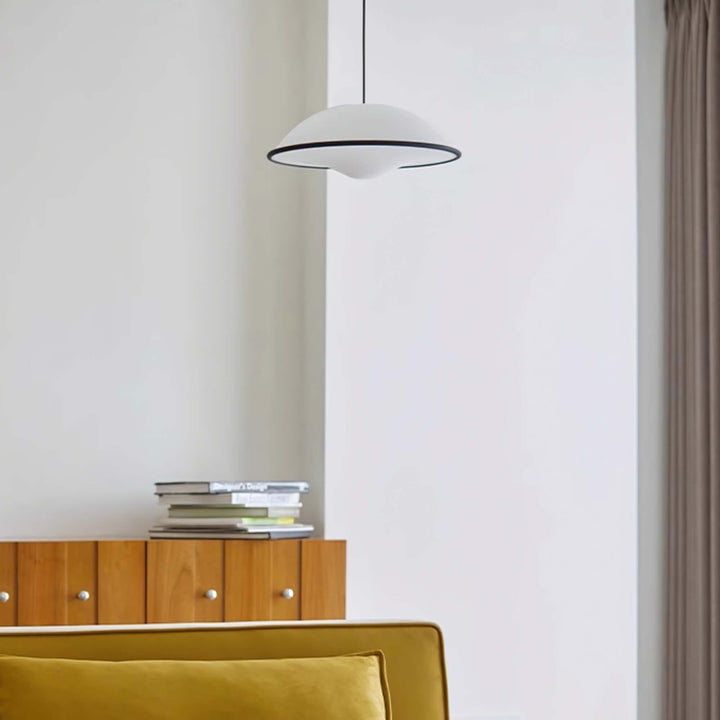 Moderne UFO Pendellampe i Akryl & Metal - Ø45cm