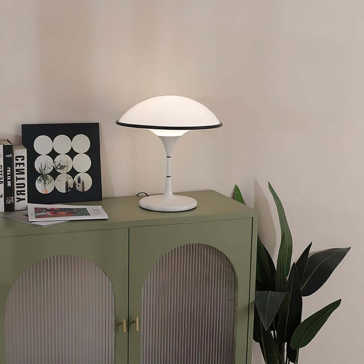Elegant Bordlampe i Retro-Moderne Design