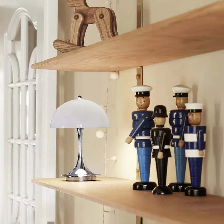 Genopladelig LED Bordlampe, Dæmpbar