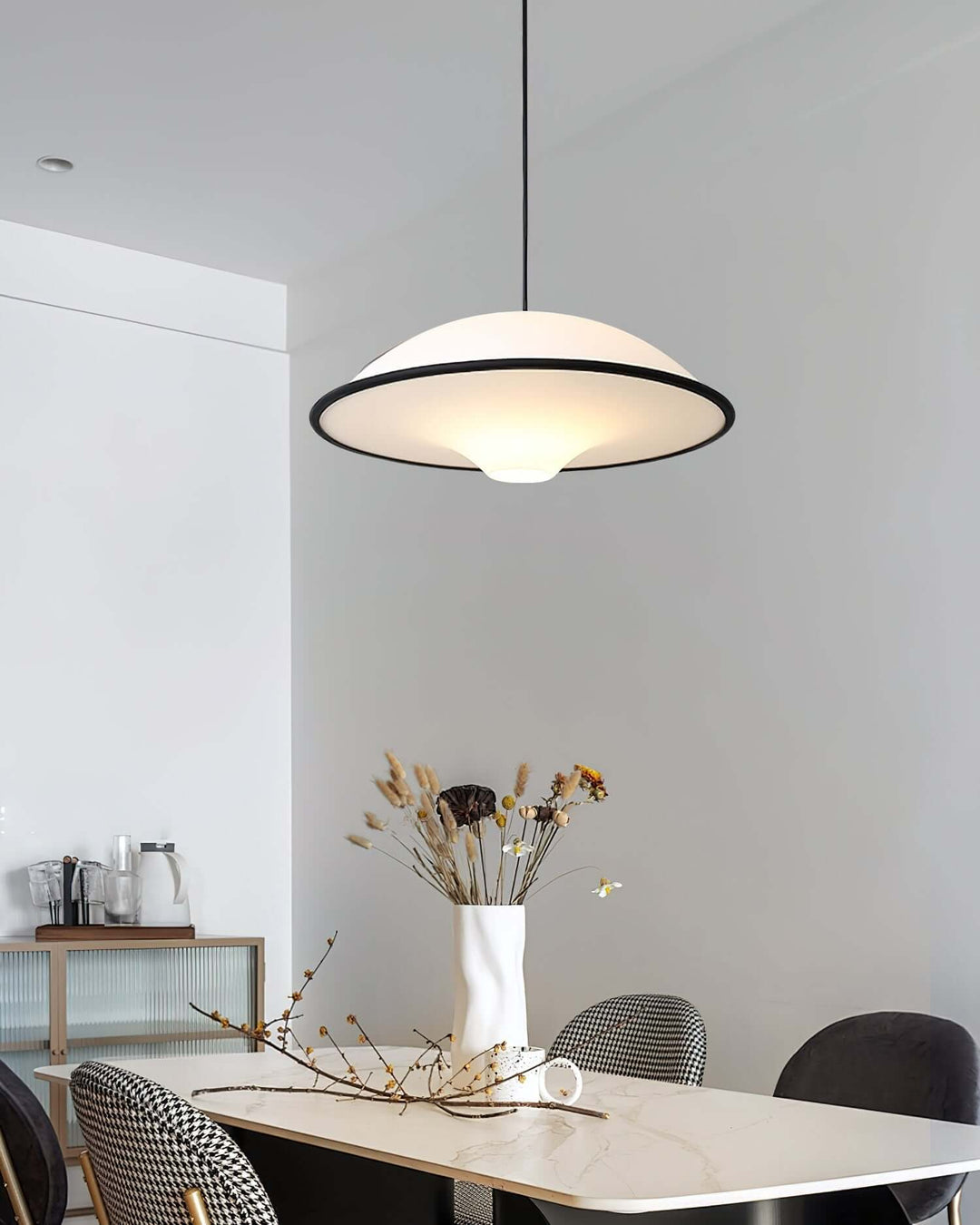 Moderne UFO Pendellampe i Akryl & Metal - Ø45cm