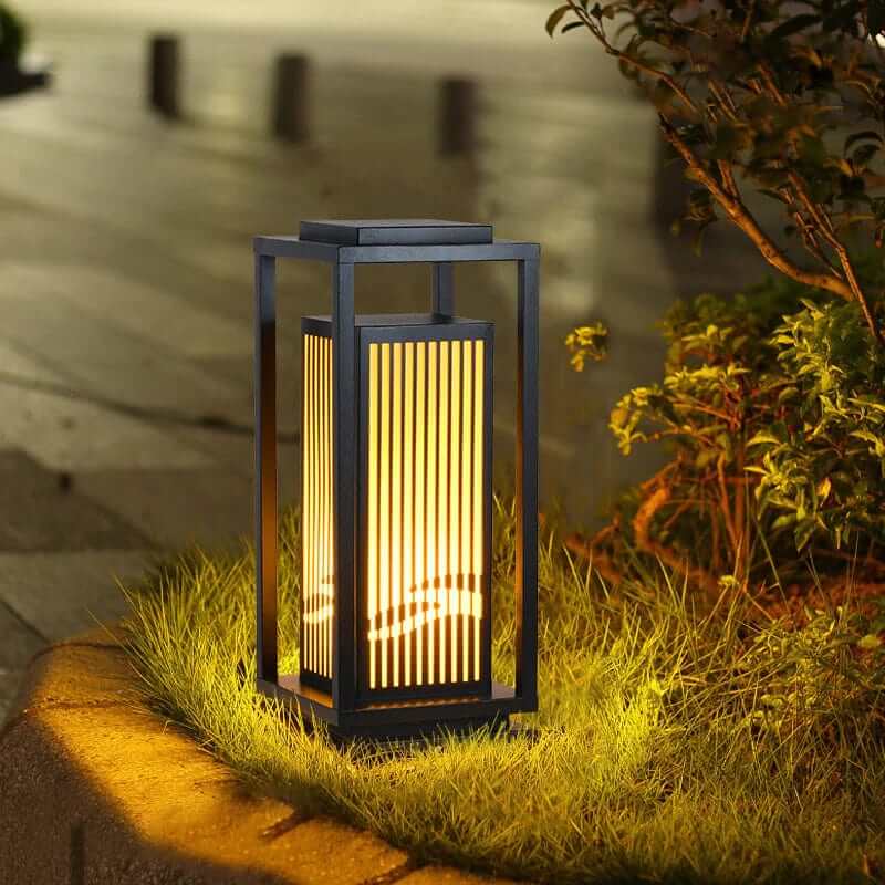 Soldrevet Havepæl Lampe - Vandtæt LED Udendørslys
