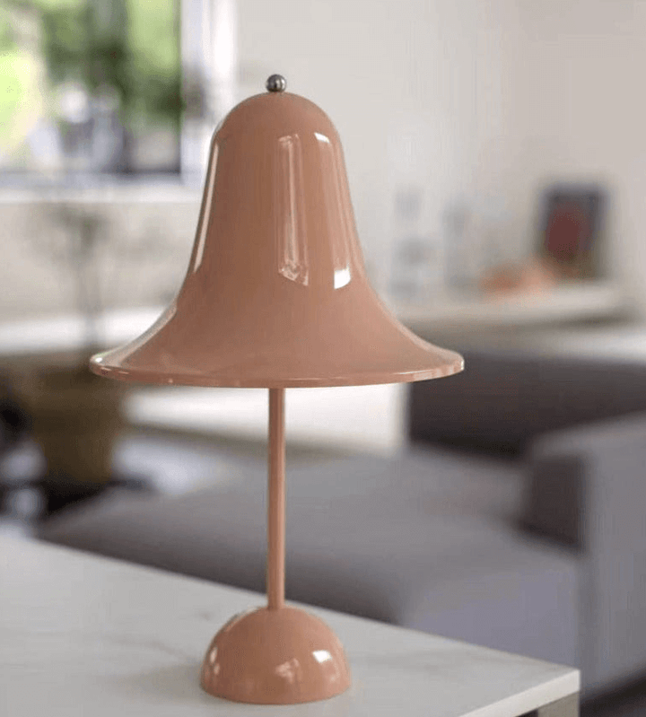 Ledningsfri Bordlampe i Klassisk Design