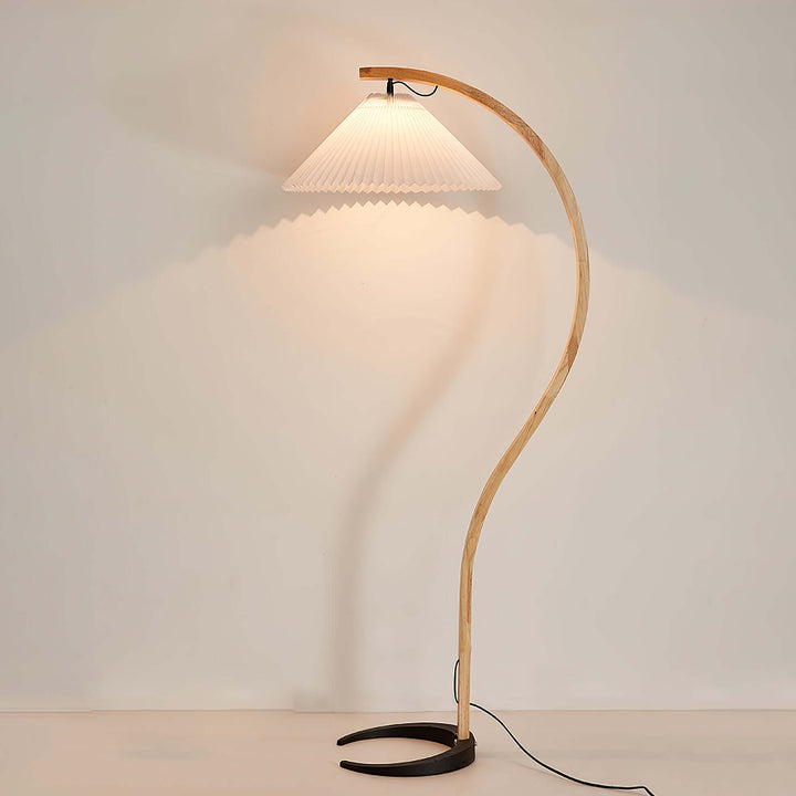 Designer Gulvlampe i Træ & Metal