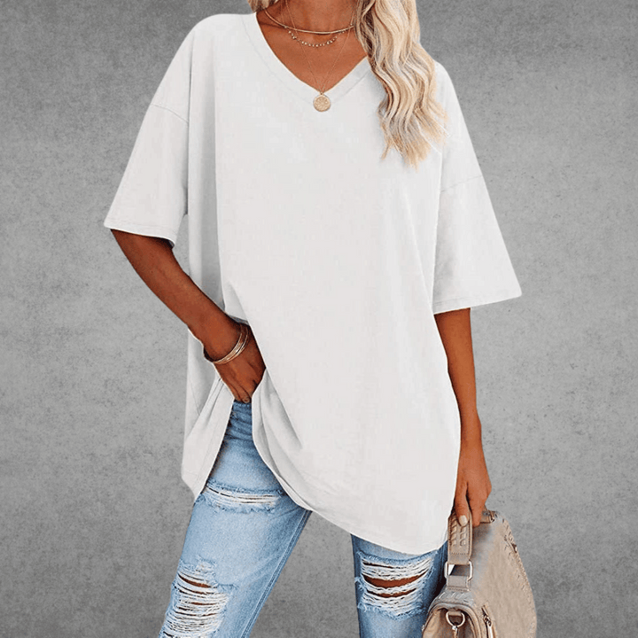 "Agnes T-shirt i tidløse farver, elegant design, perfekt til hverdag og afslappede anledninger, women's sweaters & cardigans"