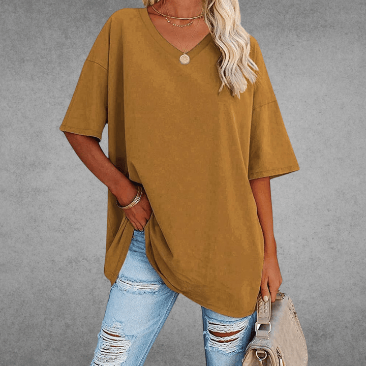 "Agnes T-shirt i tidløse farver, elegant design, perfekt til hverdag og afslappede anledninger, women's sweaters & cardigans"