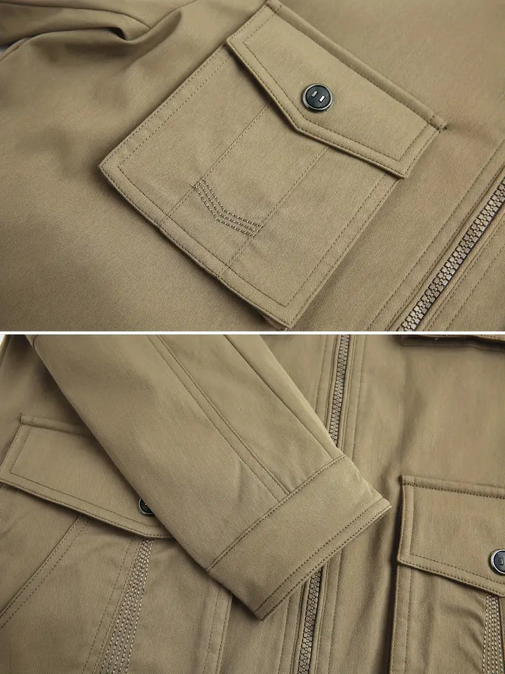 "Åndbar herre udendørs jakke, 100% nylon, vandafvisende med lommer, opstående krave, grå farve, casual fit"