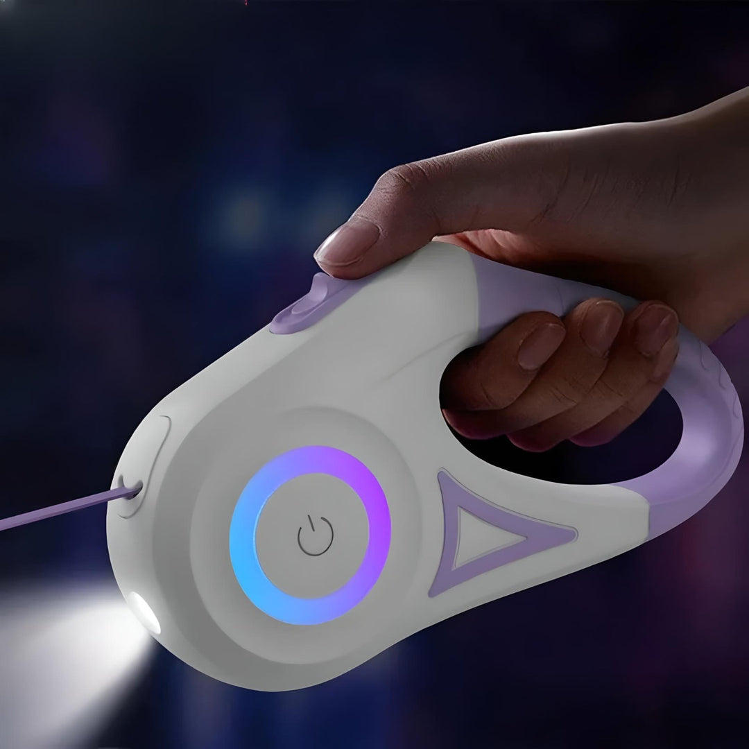 Robust 5 meter automatisk hundesnor med LED lys, perfekt til sikre gåture med din hund i mørke.