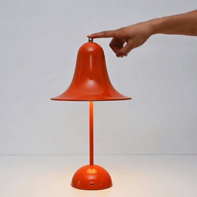 Ledningsfri Bordlampe i Klassisk Design