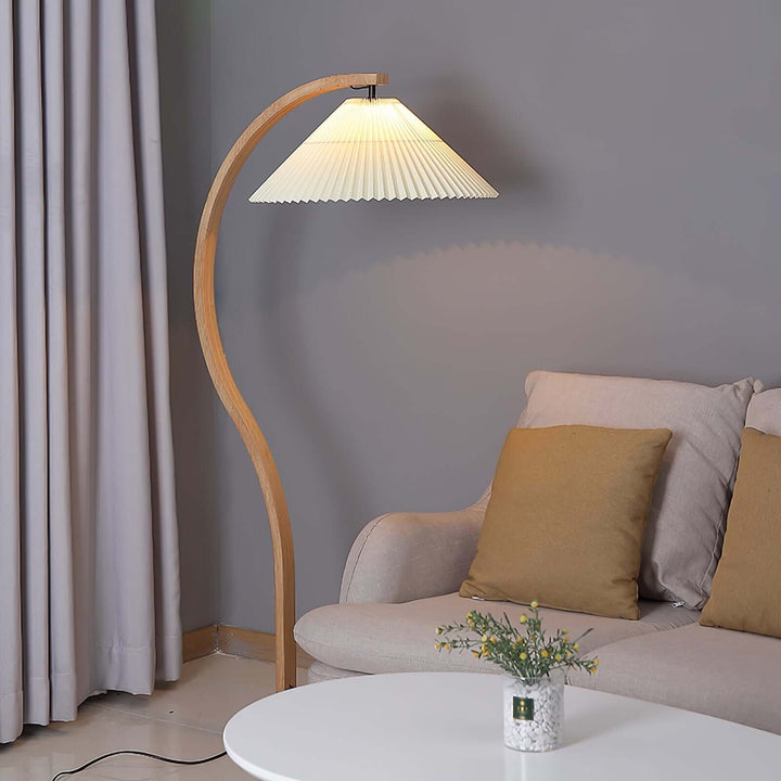 Designer Gulvlampe i Træ & Metal