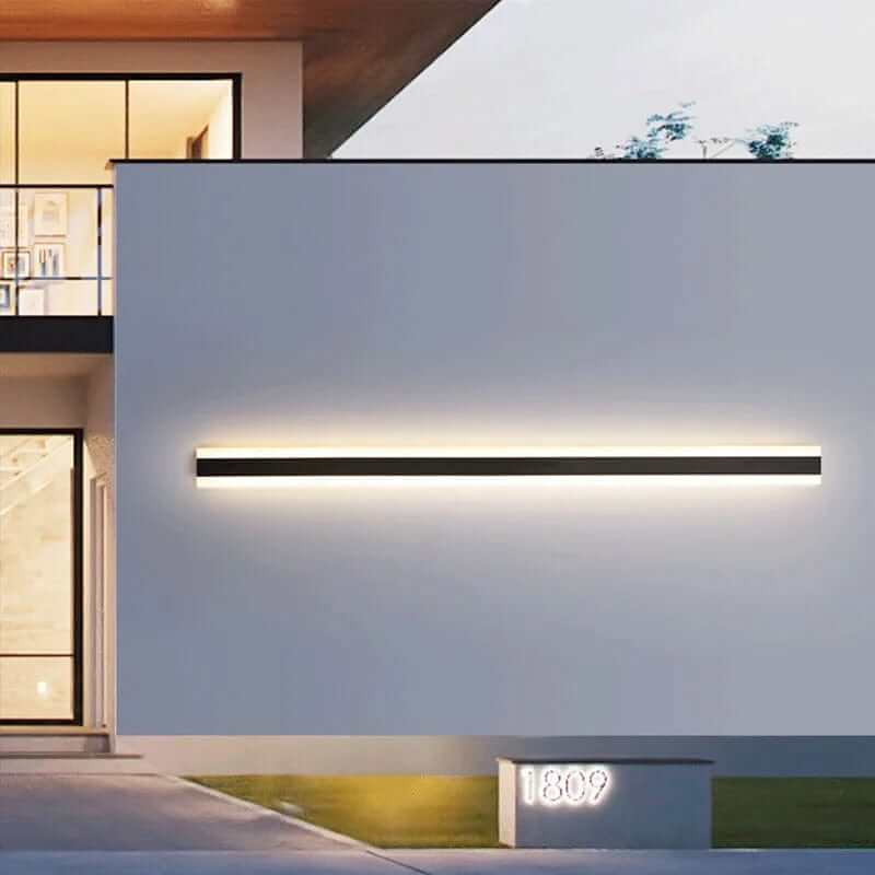 LED Væglampe i Stribet Design