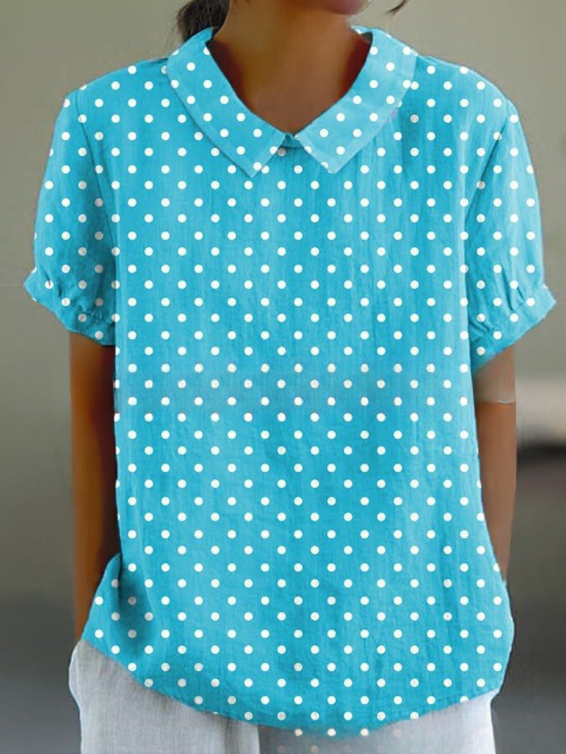 Elegant kvinde bluse med farverigt blomsterprint, perfekt til afslappede dage, tilbyder både stil og komfort.