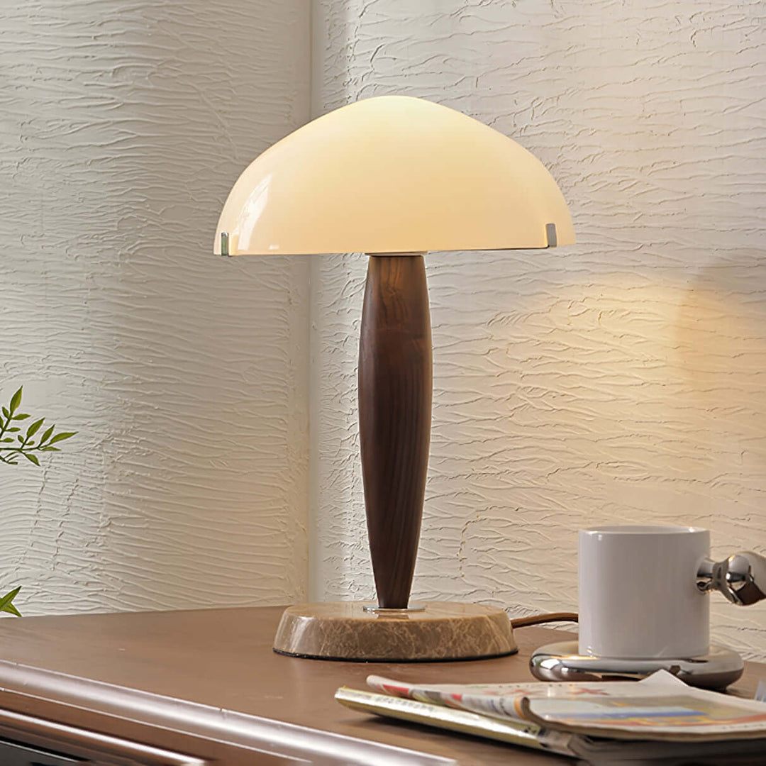 Elegant Bordlampe i Valnød & Marmor