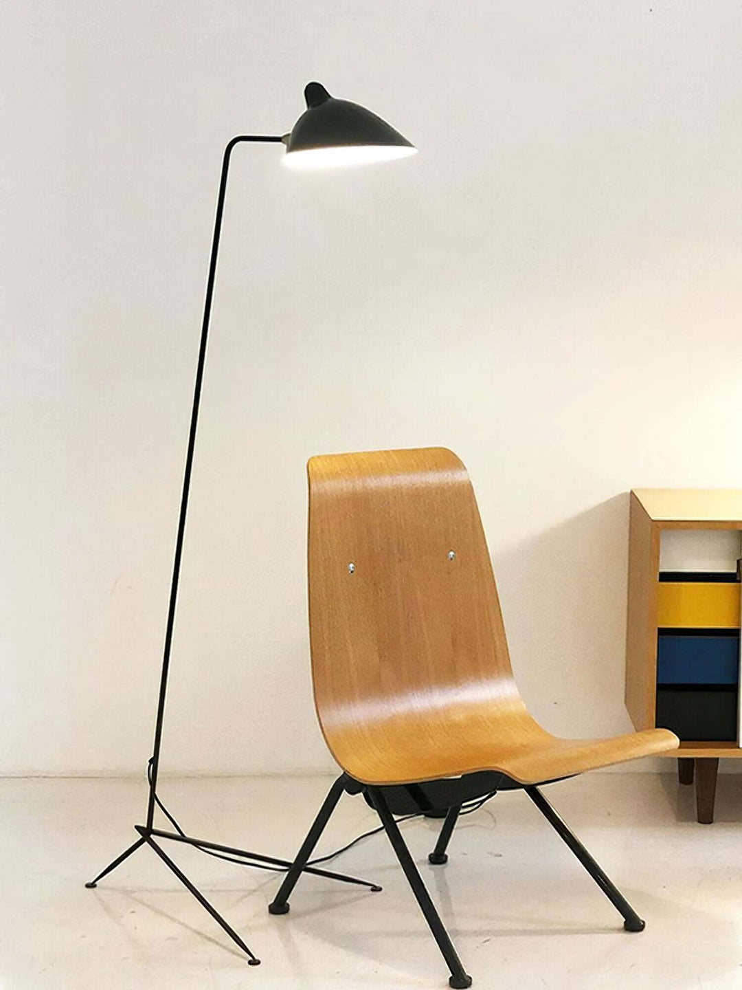 Justerbar 3-armet gulvlampe i metal