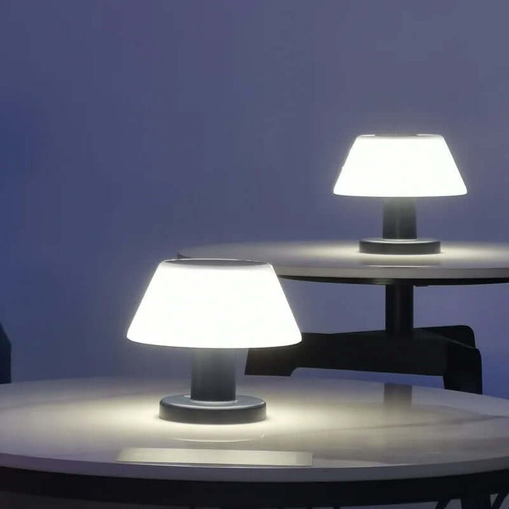 Soldreven LED Bordlampe | Udendørs & Indendørs