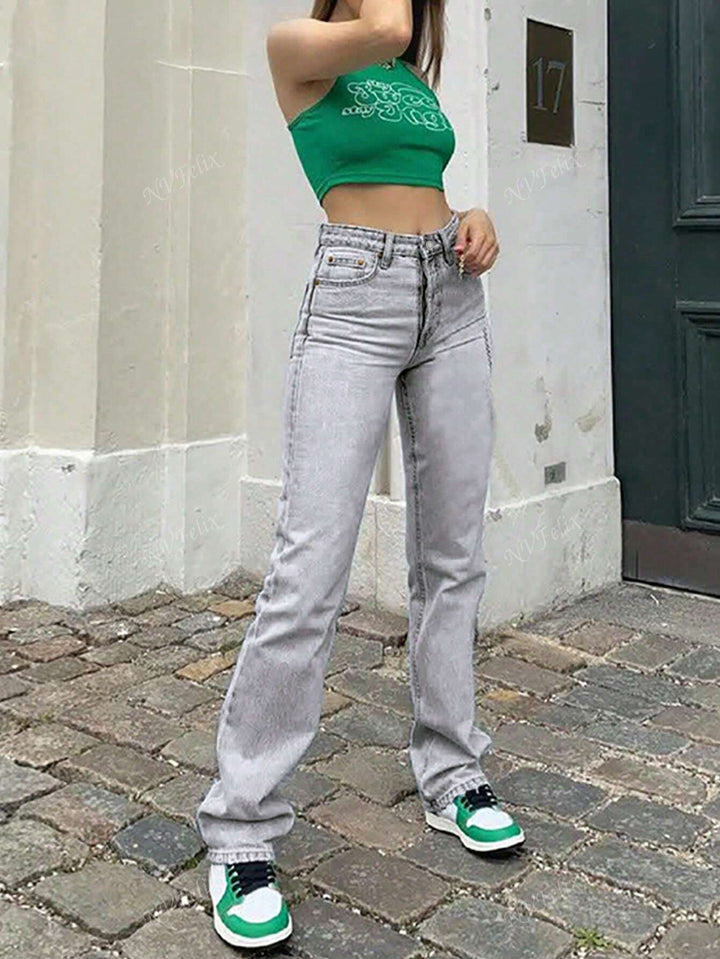 Moderne damejeans med høj talje og lige ben, lys vask denim, komfortabel pasform til alle anledninger.