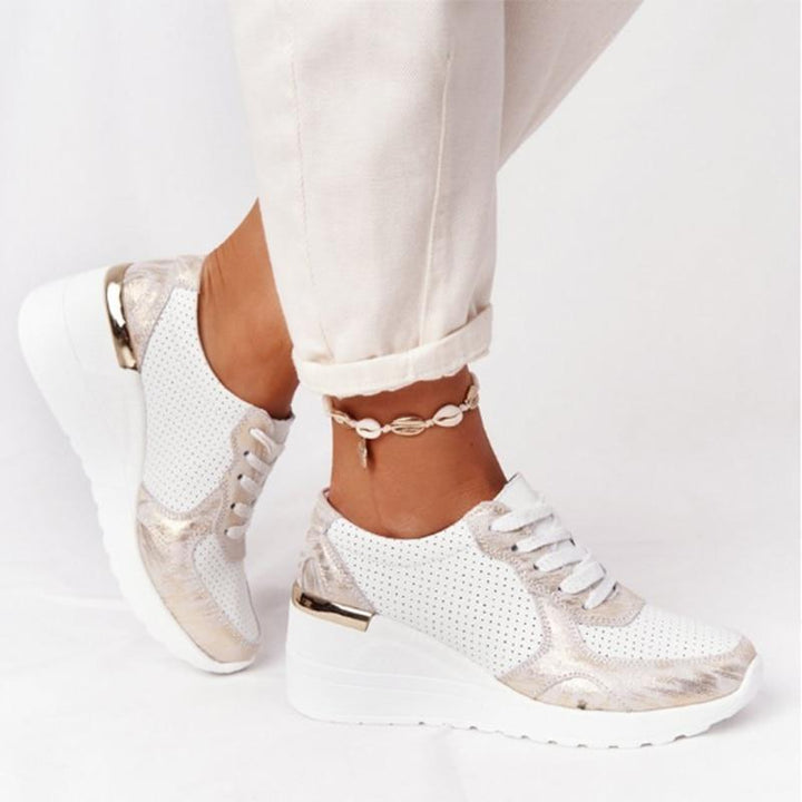 Stilfulde hverdagssko til kvinder. Disse komfortable dame sneakers giver fantastisk fodstøtte hele dagen.